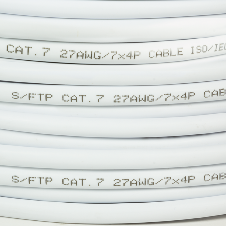 LogiLink PrimeLine - Bulk cable - 100 m - SFTP - CAT 7 - halogen-free, stranded - white - 1