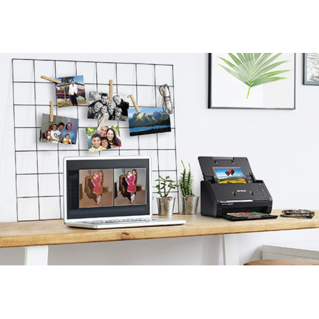 Epson FastFoto FF-680W - Document scanner - Contact Image Sensor (CIS) - Duplex - A4 - 600 dpi x 600 dpi - up to 45 ppm (mono) / up to 45 ppm (colour) - ADF (100 sheets) - USB 3.0, Wi-Fi(n) - 4