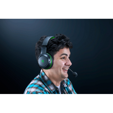 Razer Kaira - Headset - full size - 2.4 / 5 GHz - wireless - noise isolating - for Xbox One, Xbox One S, Xbox One X, Xbox Series S, Xbox Series X - 2