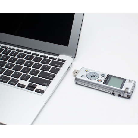 Olympus DM-770 Digital Voice Recorder
