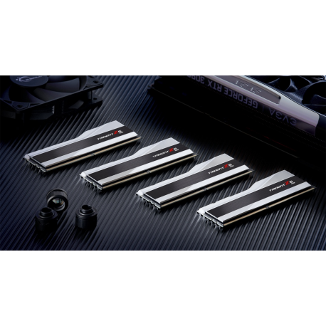 G.Skill Trident Z5 RGB - DDR5 - kit - 32 GB: 2 x 16 GB - DIMM 288-pin - 6400 MHz  /  PC5-51200 - CL32 - 1.4 V - unbuffered - non-ECC - metallic silver - 7