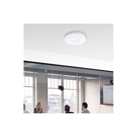 TP-Link Omada EAP670 V1.26 - Radio access point - Wi-Fi 6 - 2.4 GHz, 5 GHz - cloud-managed - wall  /  ceiling mountable - for Omada OC200, OC300; Omada Cloud Controller OC200 - 5