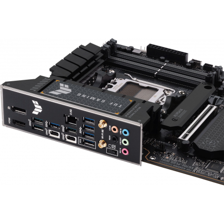 ASUS TUF GAMING X670E-PLUS WIFI - Motherboard - ATX - Socket AM5 - AMD X670 Chipset - USB 3.2 Gen 1, USB 3.2 Gen 2, USB-C Gen 2x2, USB-C 3.2 Gen2 - 2.5 Gigabit LAN, Wi-Fi, Bluetooth - onboard graphics (CPU required) - HD Audio (8-channel) - 6