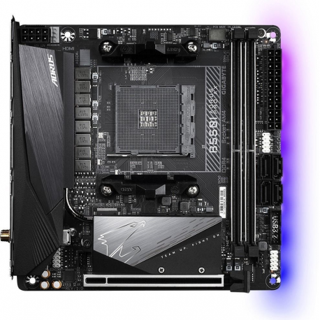 Gigabyte B550I AORUS PRO AX - 1.0 - motherboard - mini ITX - Socket AM4 - AMD B550 Chipset - USB-C Gen2, USB 3.2 Gen 1, USB 3.2 Gen 2 - 2.5 Gigabit LAN, Bluetooth, Wi-Fi - onboard graphics (CPU required) - HD Audio (8-channel) - 0