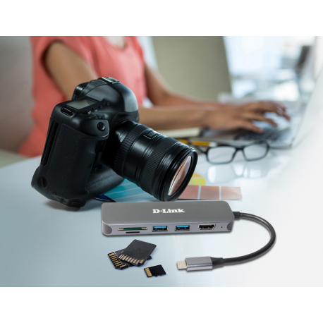 D-Link DUB-2327 - Docking station - USB-C / Thunderbolt 3 - HDMI - 4