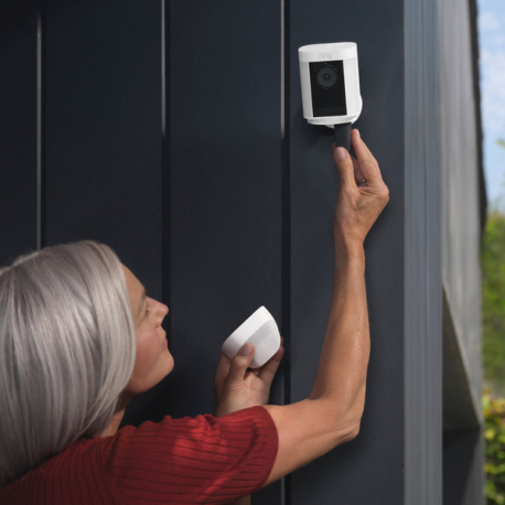 Ring Spotlight Cam Pro Battery - Network surveillance camera - outdoor - weather resistant - colour (Day&Night) - 1080p - audio - wireless - Wi-Fi - 3