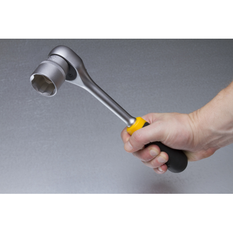 Equip - Patch cable - RJ-45 (M) to RJ-45 (M) - 50 cm - SFTP - CAT 6 - halogen-free, molded, stranded - orange - 4