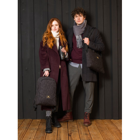 Riva Case Anvik 7962 - Notebook carrying backpack - up to 15.6" - black - 28