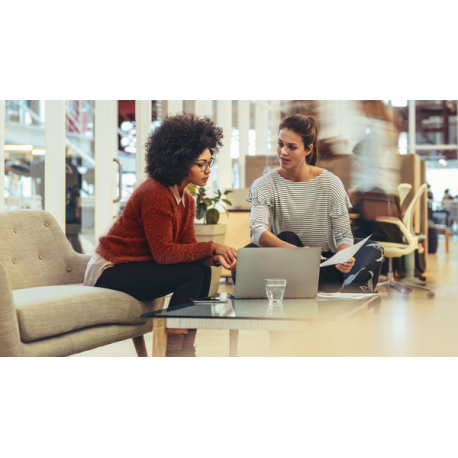 AOC Essential-line Q27E3UMF - LED monitor - 27" - 2560 x 1440 QHD @ 75 Hz - VA - 300 cd / m² - 4000:1 - 4 ms - HDMI, DisplayPort - speakers - black - 4