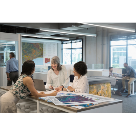 HP DesignJet Z6 PostScript - 24" large-format printer - colour - ink-jet - Roll (61 cm) - 2400 x 1200 dpi - up to 1.4 min / page (mono)  /  up to 1.4 min / page (colour) - capacity: 1 roll - Gigabit LAN, USB host - cutter - 37