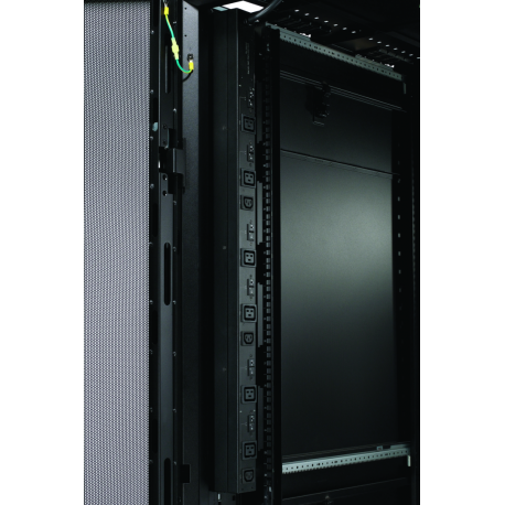 APC Basic Rack PDU Zero U - Power distribution strip (rack-mountable) - AC 230 V - 3-phase - input: IEC 60309 - output connectors: 9 (IEC 60320 C13, IEC 60320 C19) - 0U - 1.8 m cord - for P / N: SCL500RM1UC, SCL500RM1UNC, SMT3000R2I-AR, SMTL1000RM2UC, SMTL750RM2UC, SRT5KRMXLW-TW - 16