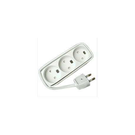 MicroConnect - Power strip - input: power - output connectors: 3 - 1.5 m - white - 0