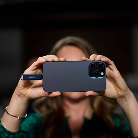 SanDisk Phone Drive - USB flash drive - 256 GB - USB-C  /  Lightning - metallic sky - 2