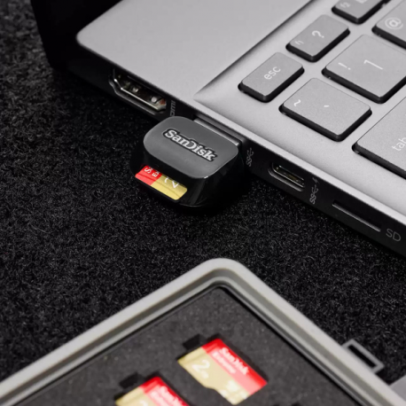 SanDisk QuickFlow - Card reader (microSD, microSDHC, microSDHC UHS-I, microSDXC, microSDXC UHS-I) - USB 3.2 Gen 1 - 4