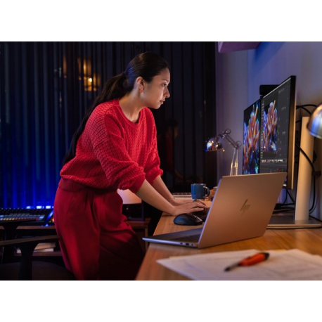 HP ZBook Ultra G1a Mobile Workstation - AMD Ryzen AI Max Pro - 390  /  up to 5 GHz - Win 11 Pro - Radeon 8050S - 64 GB RAM - 1 TB SSD NVMe, TLC - 14" OLED touchscreen 2880 x 1800 (2.8K) @ 120 Hz - Wi-Fi 7, Bluetooth - meteor silver - kbd: Pan Nordic - 3