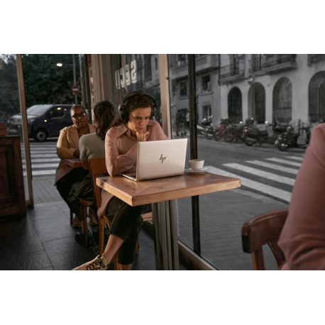 HP EliteBook X G1i Notebook Next Gen AI - 177-degree hinge design - Intel Core Ultra 7 - 258V / up to 4.8 GHz - Win 11 Pro - Intel Arc Graphics 140V - 32 GB RAM - 1 TB SSD NVMe - 14" IPS touchscreen HP SureView 5 1920 x 1200 - NFC, Wi-Fi 7, Bluetooth - 5G NR - atmosphere blue - kbd: Pan Nordic - 3